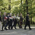 Latvijas armijas kapelāni Laimnesis Pauliņš (no kreisās), Ruslans Markēvičs, virskapelāns Elmārs Pļaviņš, Raimonds Krasinskis un Uģis Brūklene.